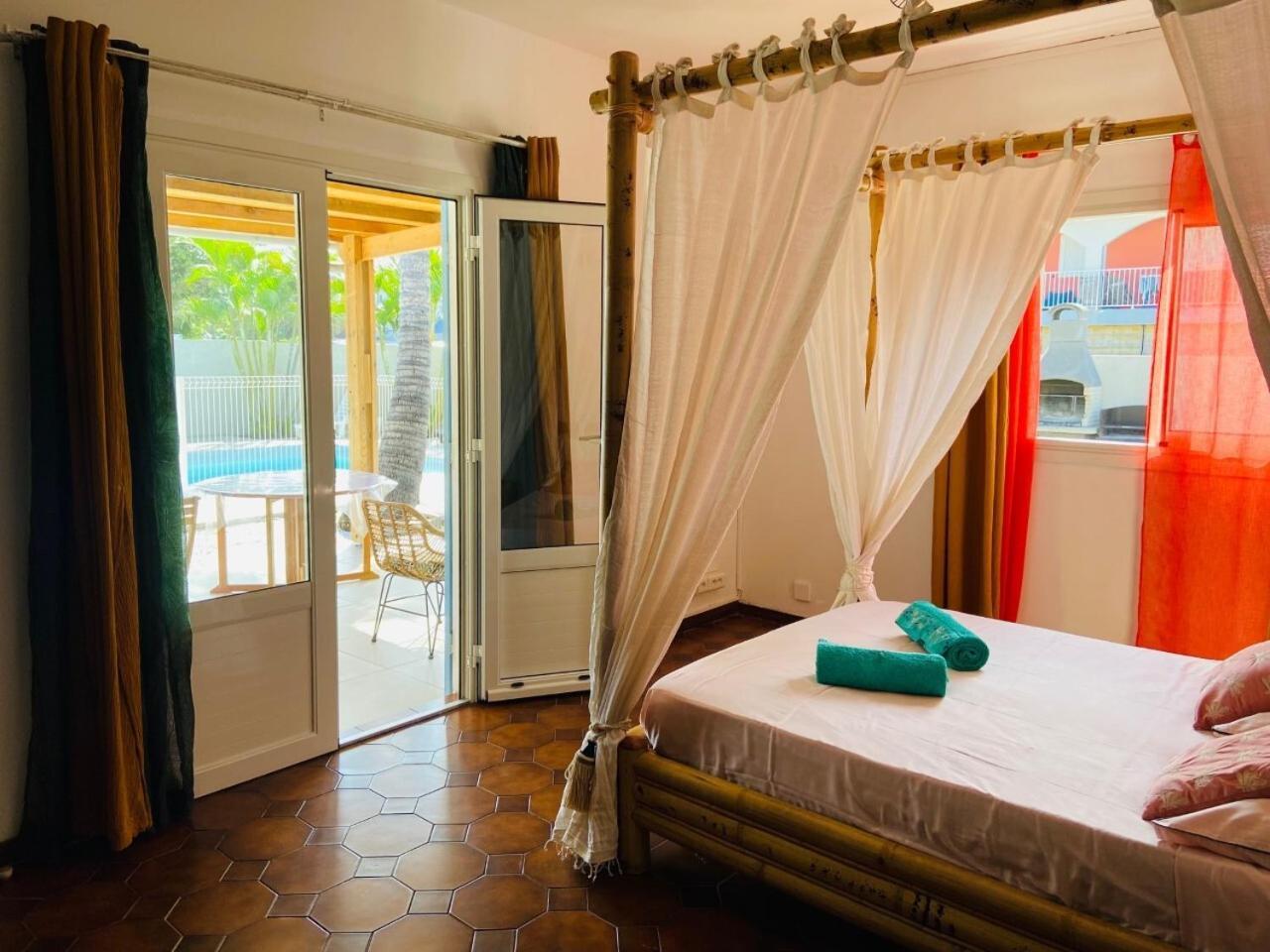 Le Nid Tropical, Piscine Chauffee Villa L'Etang-Sale Room photo